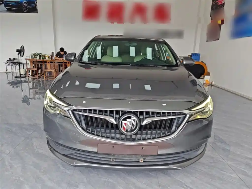 Buick Excelle 2018 — фото 3