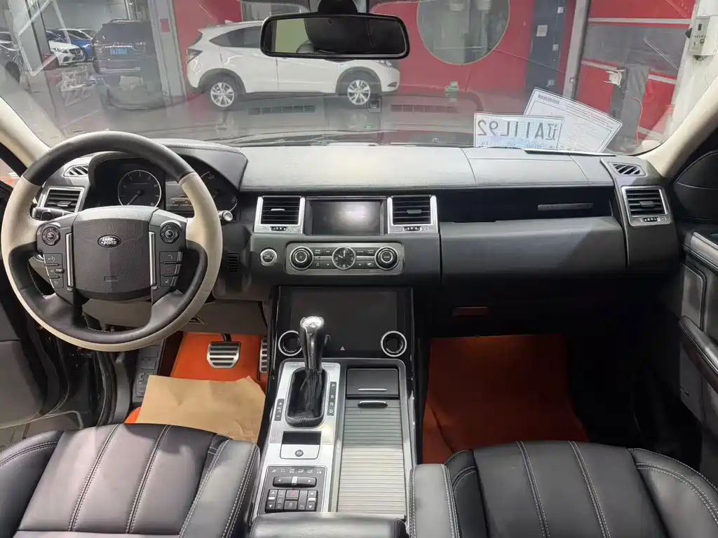 Land Rover Sport 2013 — фото 11