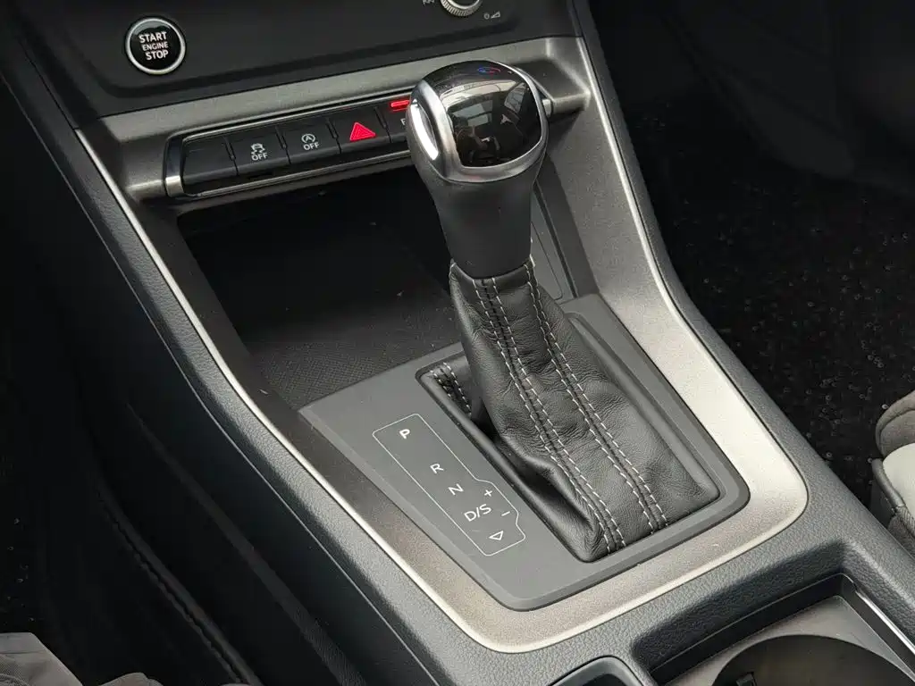 Audi Q3 2022 — фото 14