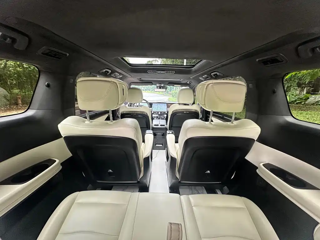 GAC Trumpchi M8 2024 — фото 10