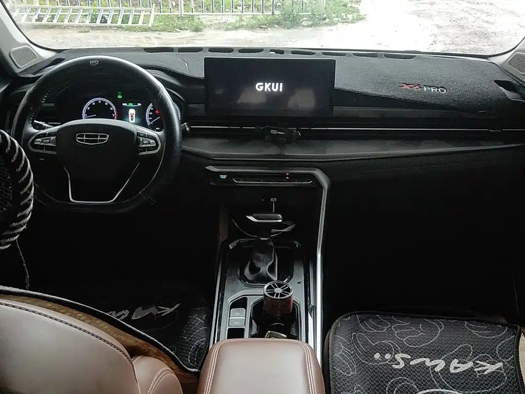 Geely Vision X6 2022 — фото 13