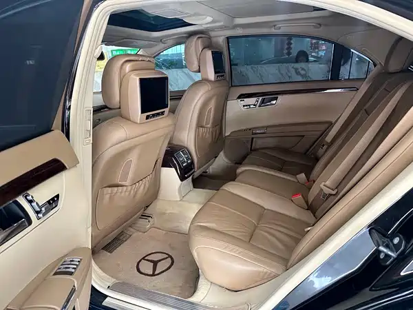 Mercedes-Benz S-Class 2008