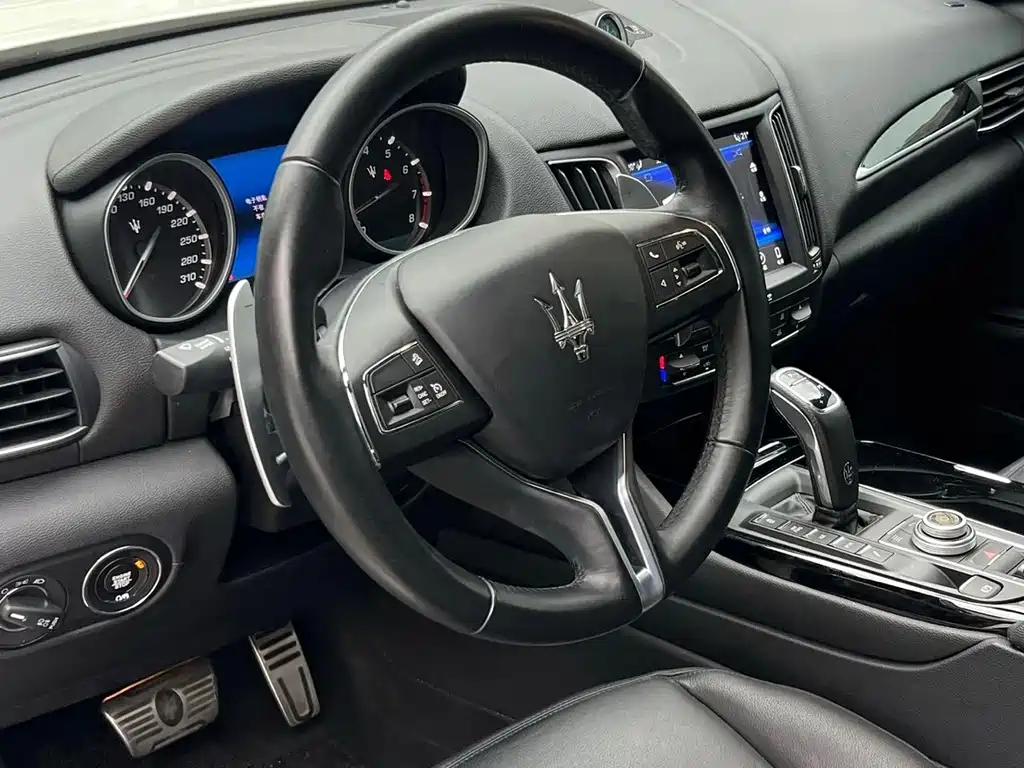 Maserati Levante 2019 — фото 4