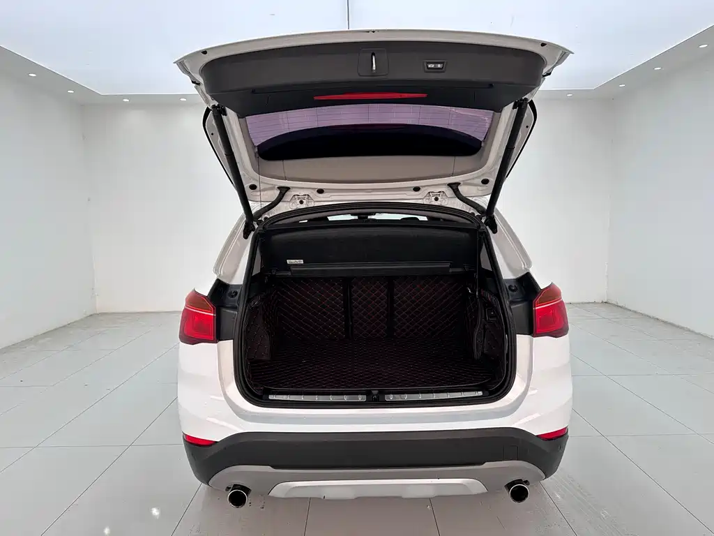 BMW X1 2017 — фото 13