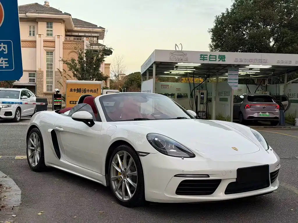 Porsche 718 2016