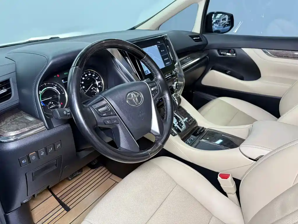Toyota Alphard 2020 — фото 9