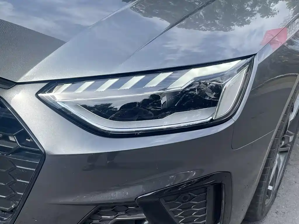 Audi A4L 2023 — фото 19