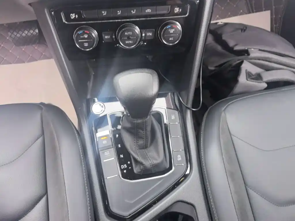 Volkswagen Tiguan L 2019 — фото 14