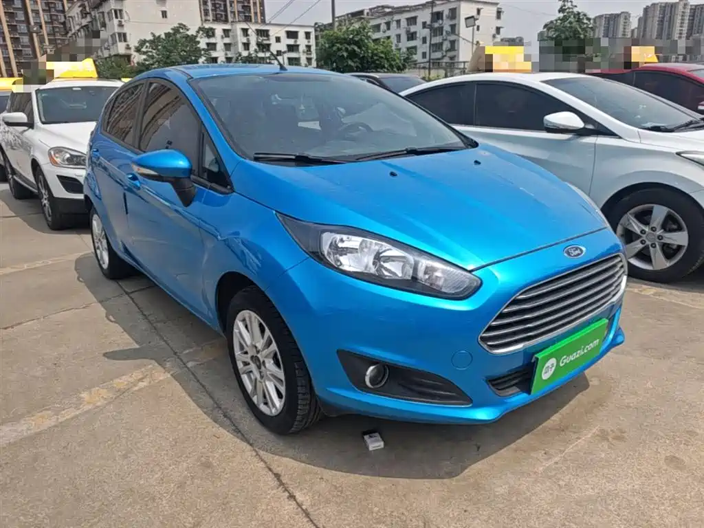 Ford Fiesta 2015 — фото 4