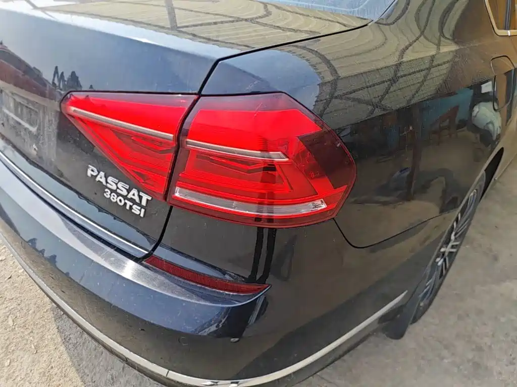 Volkswagen Passat 2018 — фото 8
