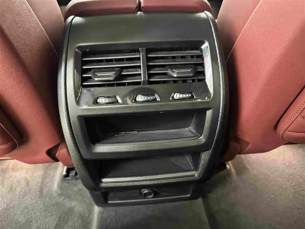 BMW X5 2025 — фото 19