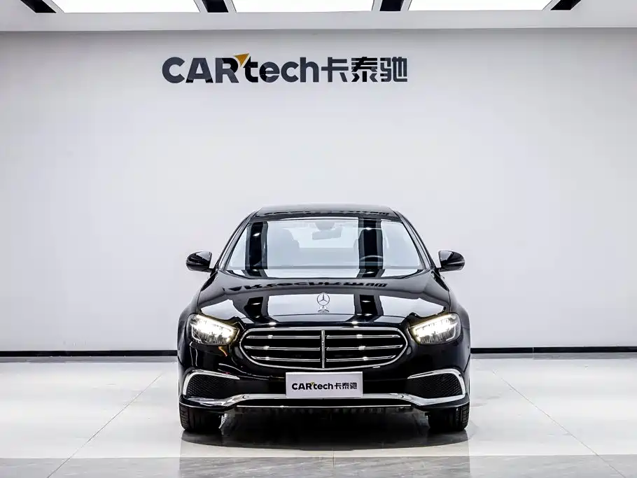 Mercedes-Benz E-Class 2022