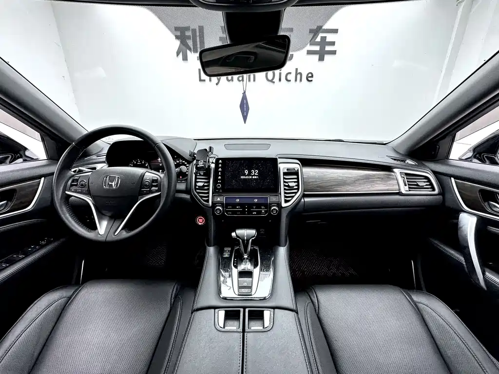 Honda UR-V 2018 — фото 10