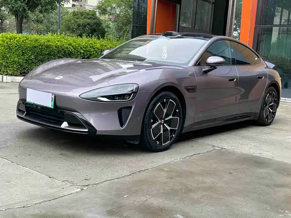 Xiaomi SU7 2025