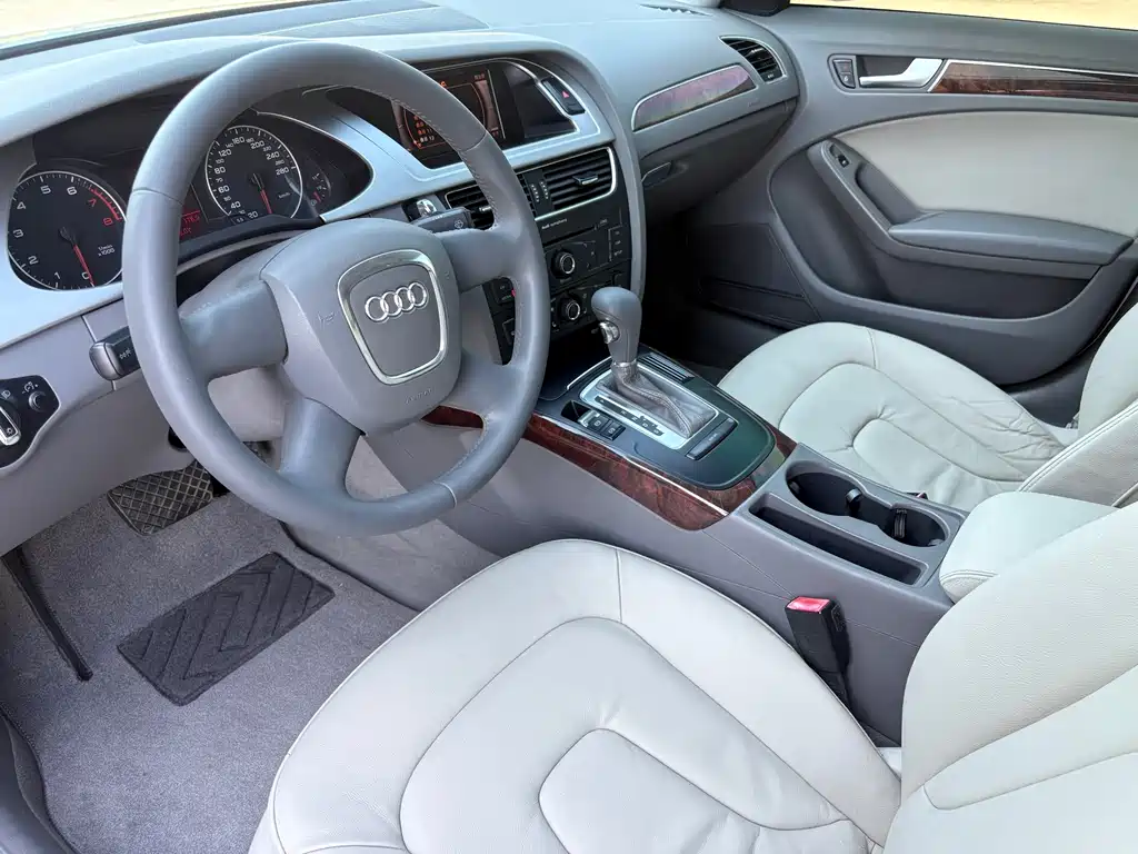 Audi A4L 2010