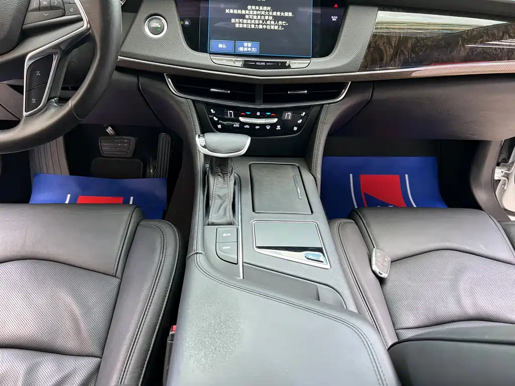 Cadillac CT6 2017 — фото 31