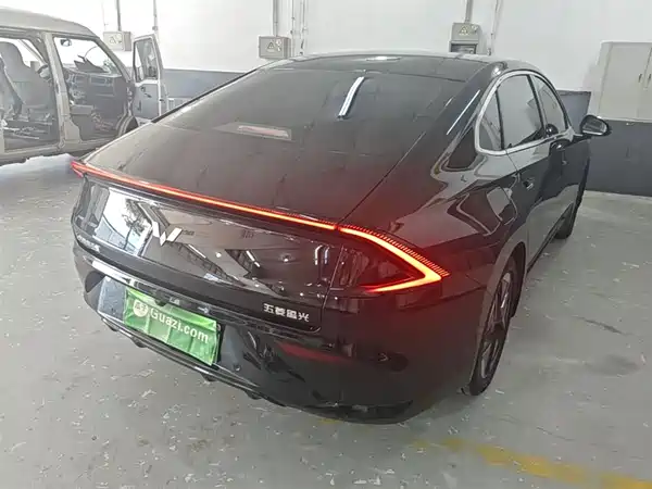Wuling Starlight 2025
