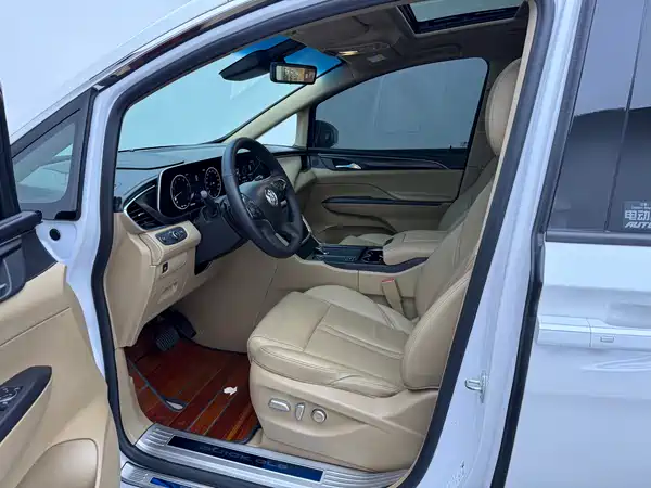 Buick GL8 2020