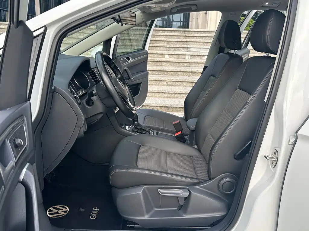 Volkswagen Golf Jialu 2018 — фото 5