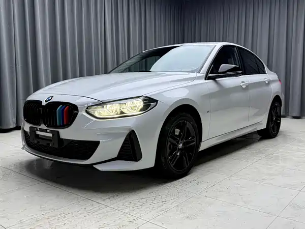 BMW 1 Series 2022