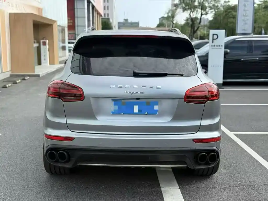 Porsche Cayenne 2016 — фото 8