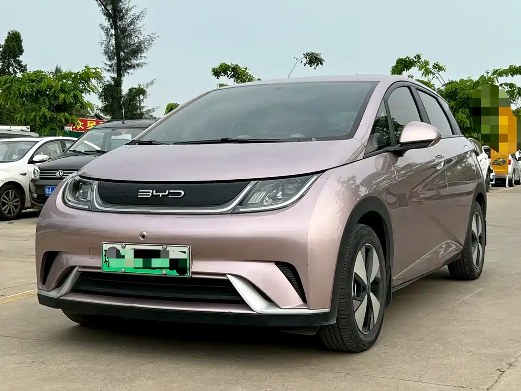 BYD Dolphin 2023 — фото 1