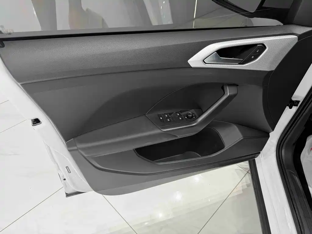 Volkswagen Tacqua 2023