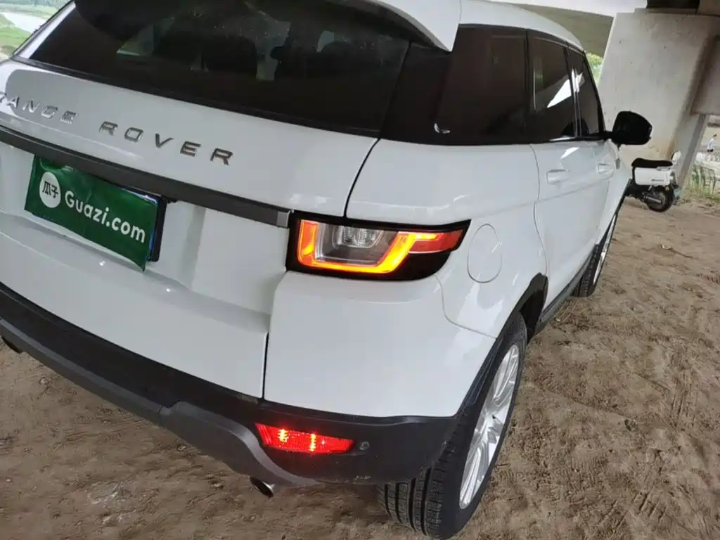 Land Rover Range Rover Evoque 2018 — фото 8
