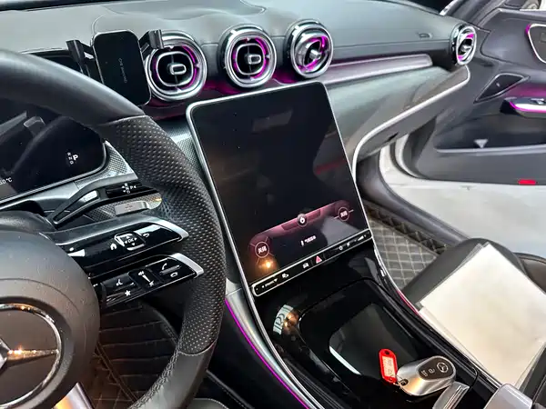Mercedes-Benz C-Class 2022