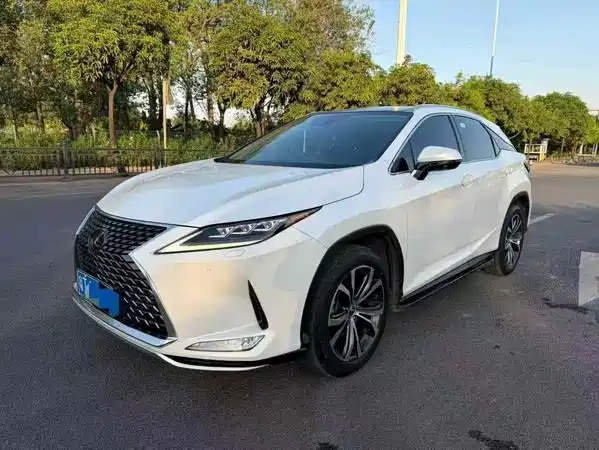 Lexus RX 2020
