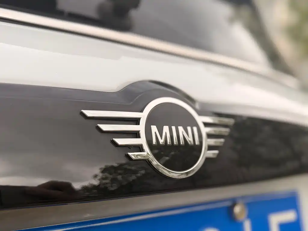MINI Countryman 2019 — фото 11