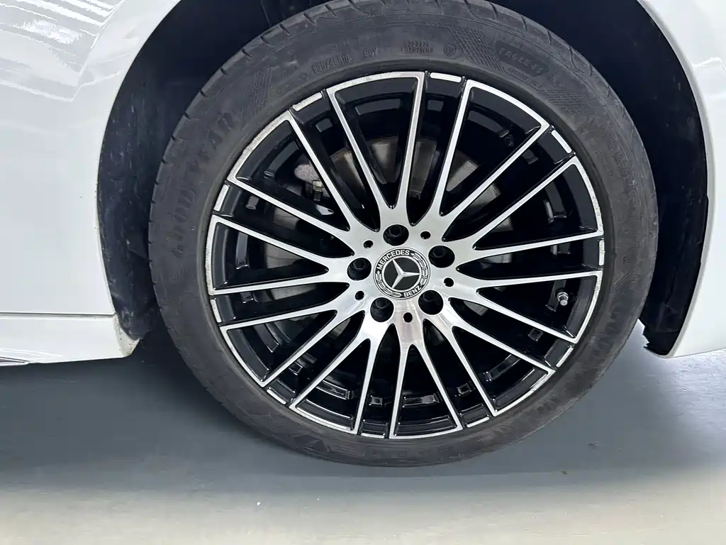 Mercedes-Benz C-Class 2022 — фото 12