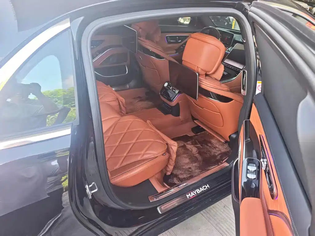 Mercedes-Benz Maybach S-Class 2024
