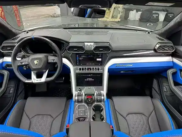 Lamborghini Urus 2019
