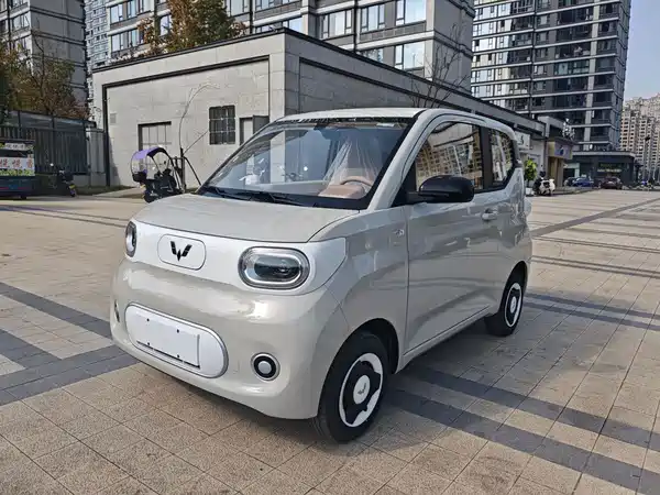 Wuling Hongguang MINIEV 2025