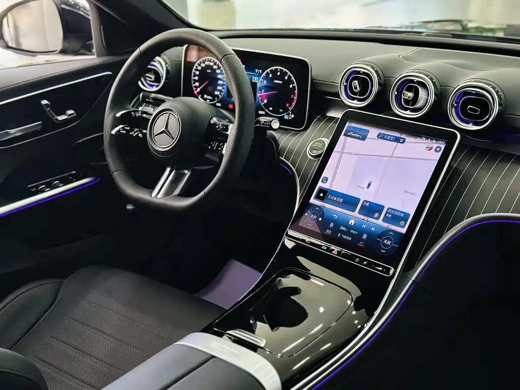 Mercedes-Benz C-Class 2023 — фото 13