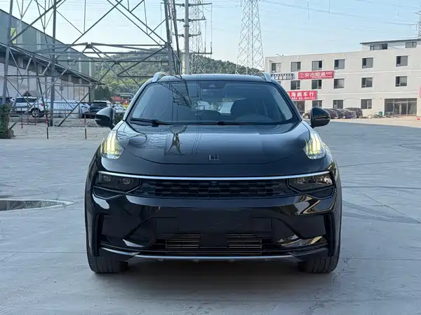 Lynk & Co 01 2021