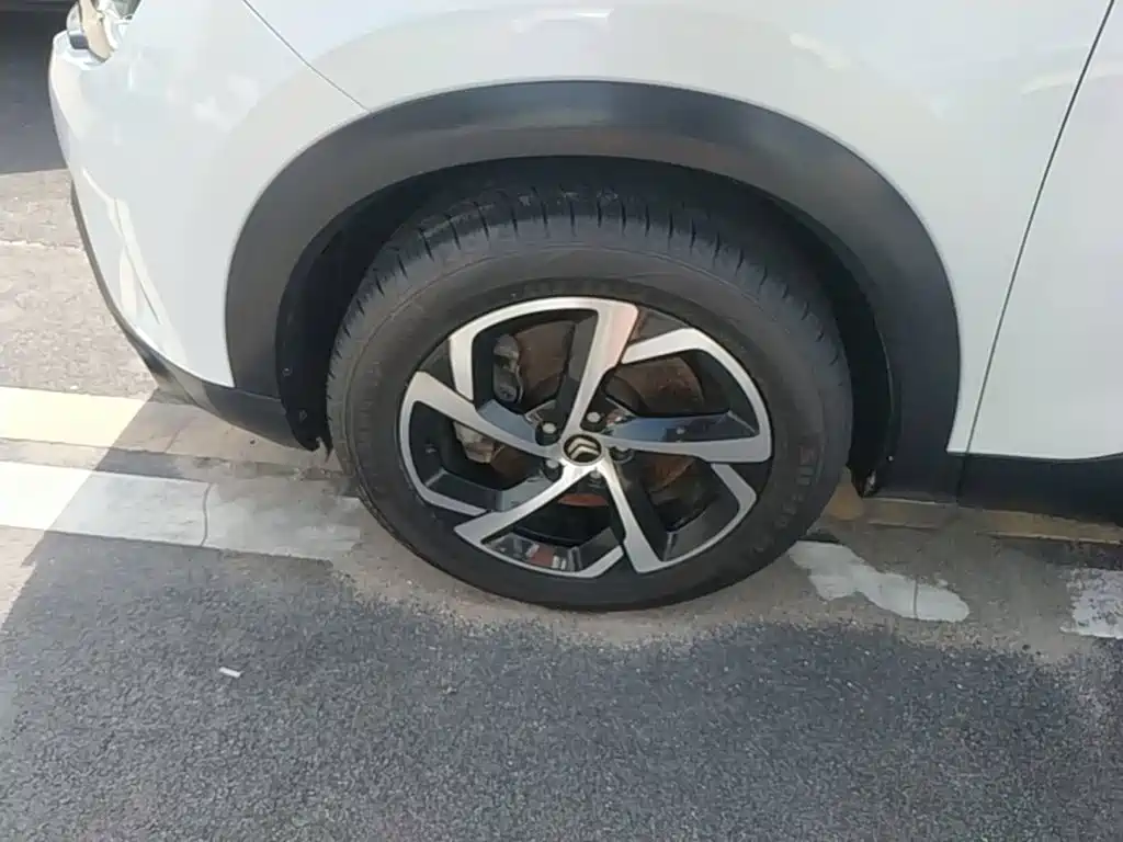 Citroën C5 Aircross 2018 — фото 23