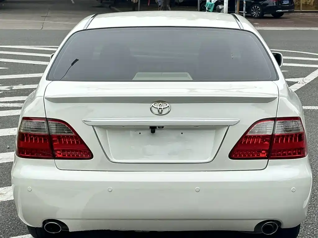 Toyota Crown 2006 — фото 8