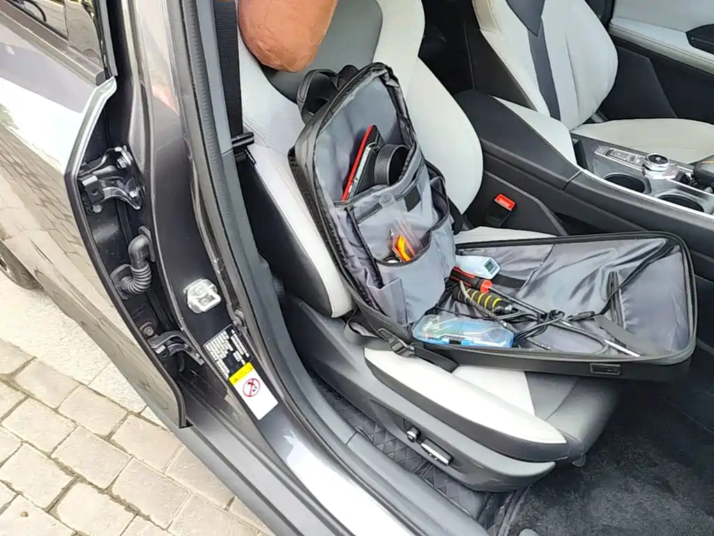 Changan UNI-V Smart Electric Idd 2025 — фото 25