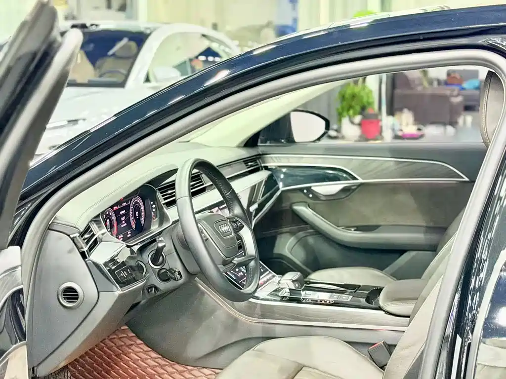 Audi A8 2019