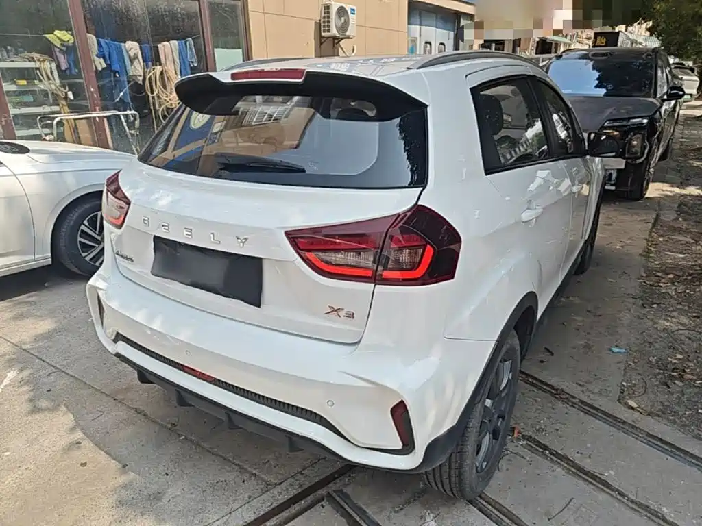 Geely Vision X3 2021