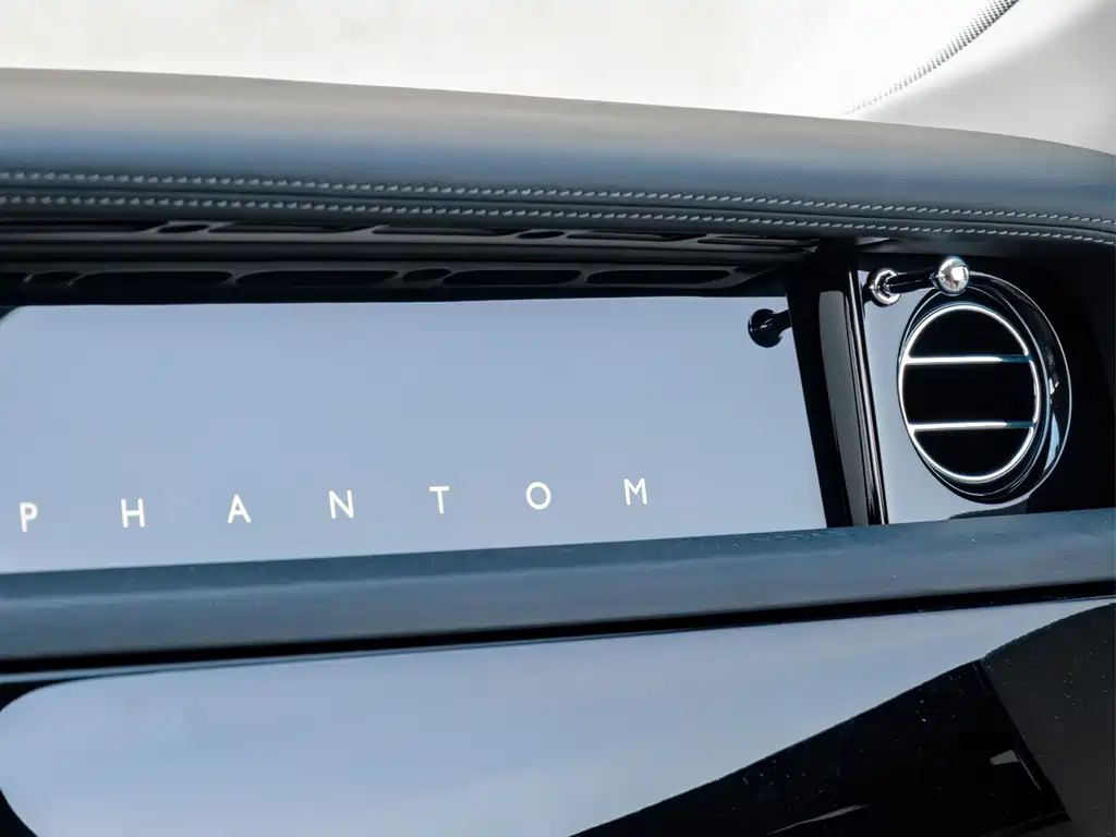 Rolls-Royce Phantom 2013 — фото 23