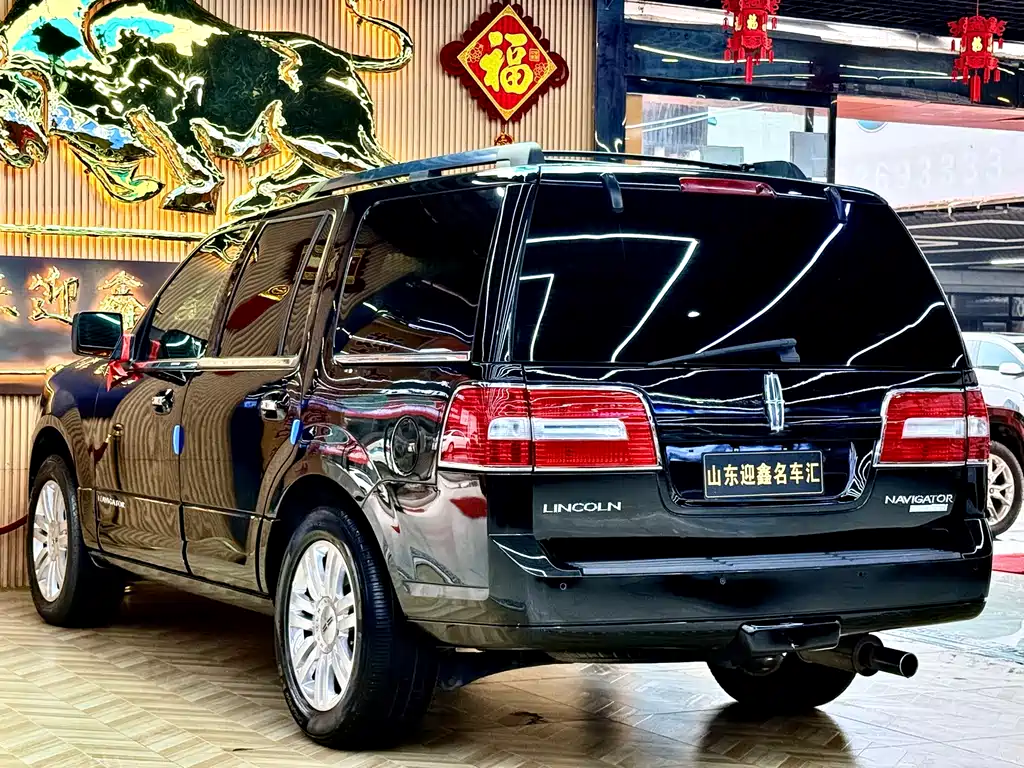 Lincoln Navigator 2012 — фото 15