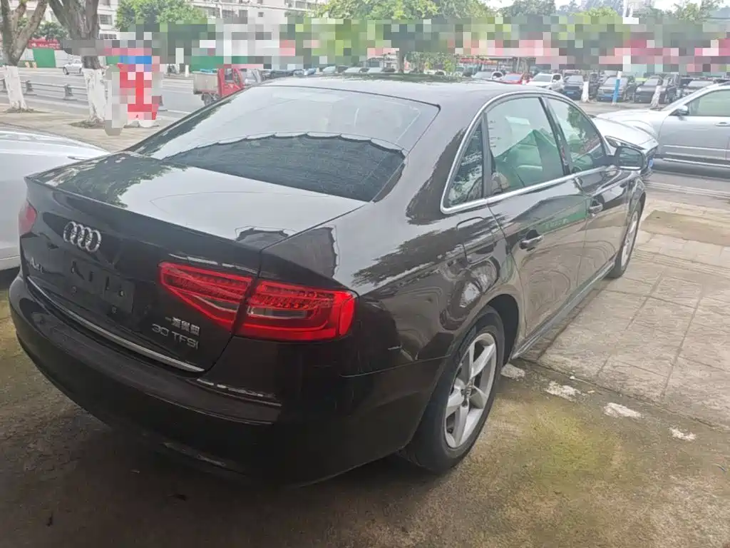 Audi A4L 2016