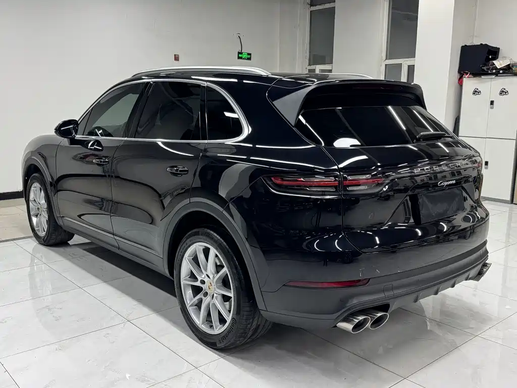 Porsche Cayenne 2018 — фото 6