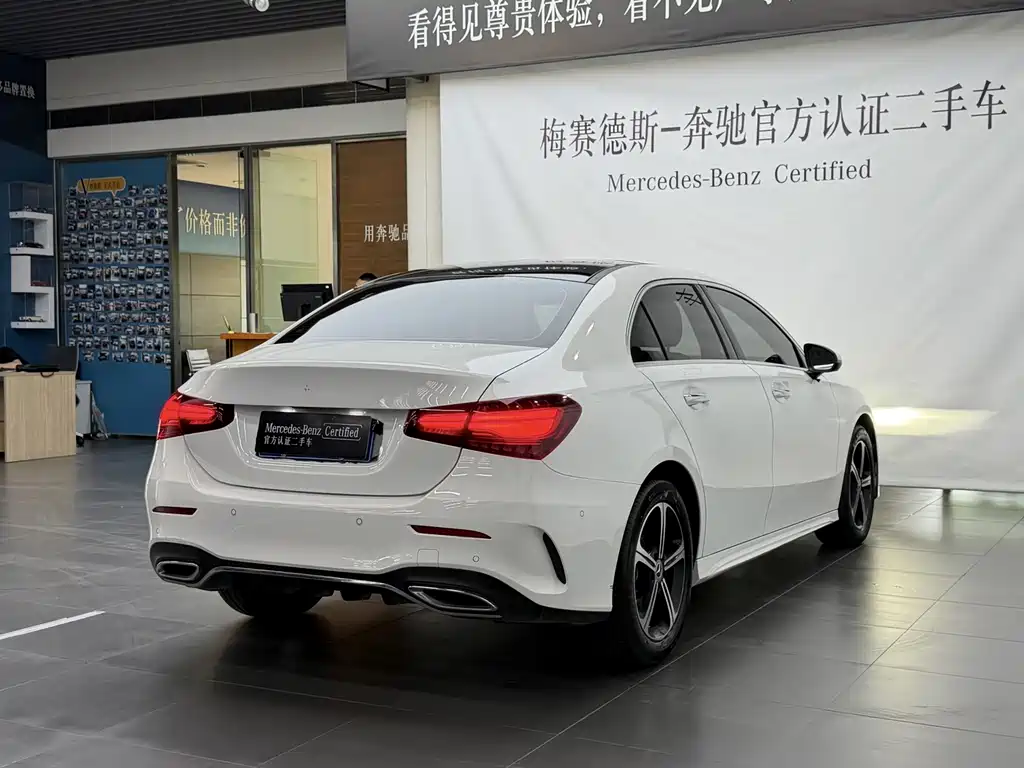 Mercedes-Benz A-Class 2024 — фото 4