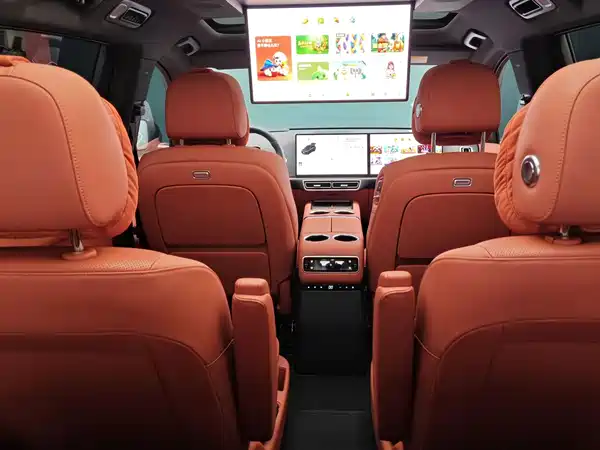 Li Auto L9 2025