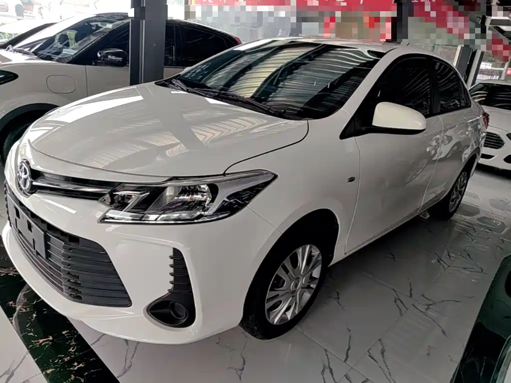 Toyota Vios 2023 — фото 1