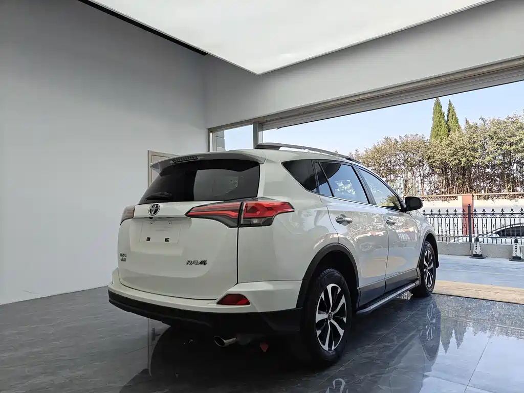 Toyota RAV4 2018